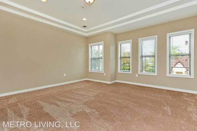 Building Photo - 860 Jersey Ave