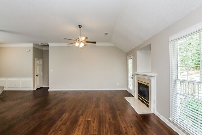 Building Photo - 11621 Long Forest Dr