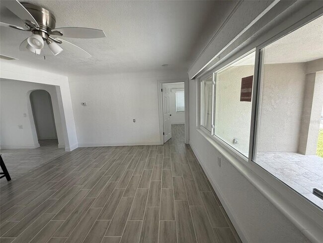 Building Photo - 460 82nd Ave