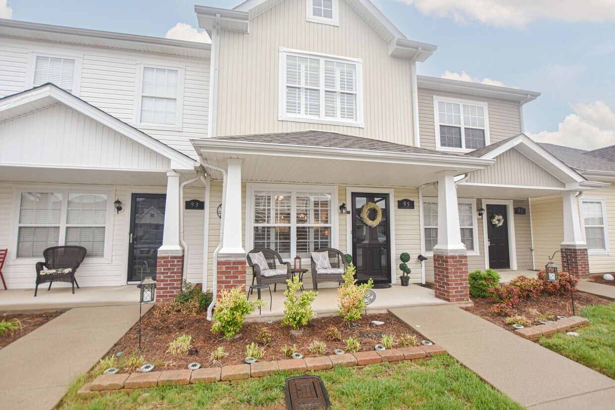 Primary Photo - Pet Friendly Two Bedroom!