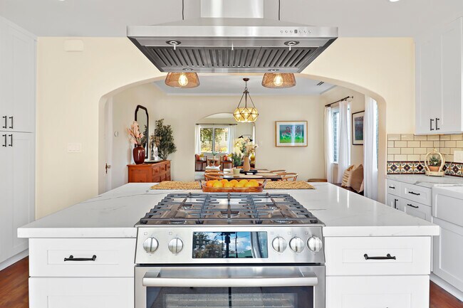 Foto del edificio - 2402 W Silver Lake Dr