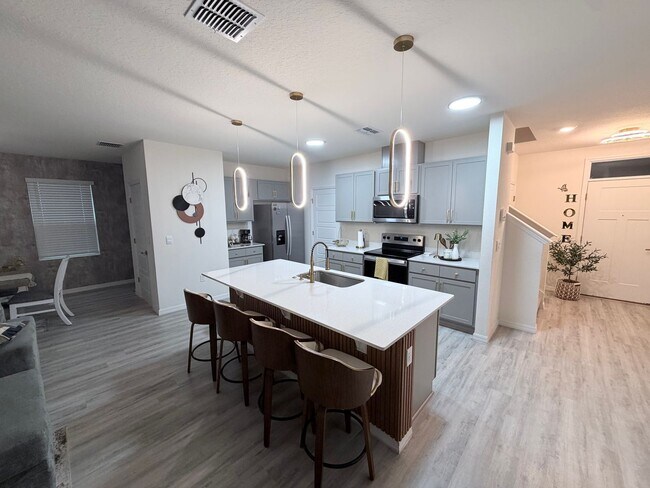 Foto del edificio - 3013 Moulin Rd
