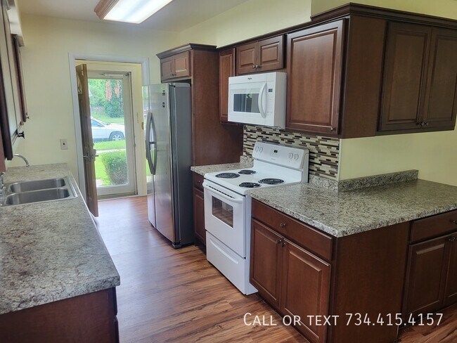 Foto del edificio - 2863 Marshall (2863 Marshall St)