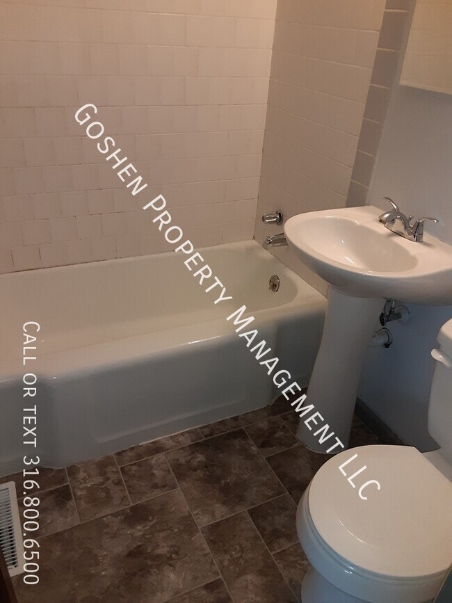 Foto del edificio - 1652 S Ellis St