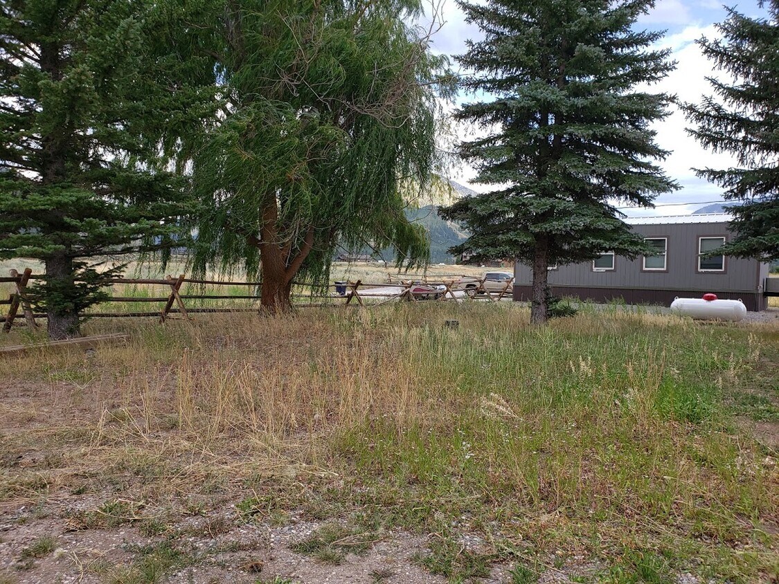 Building Photo - 177 Cottage Ln