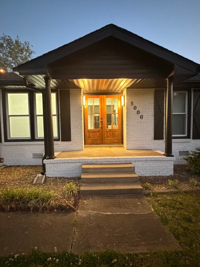 Photo - 8000 Stallion Ct House