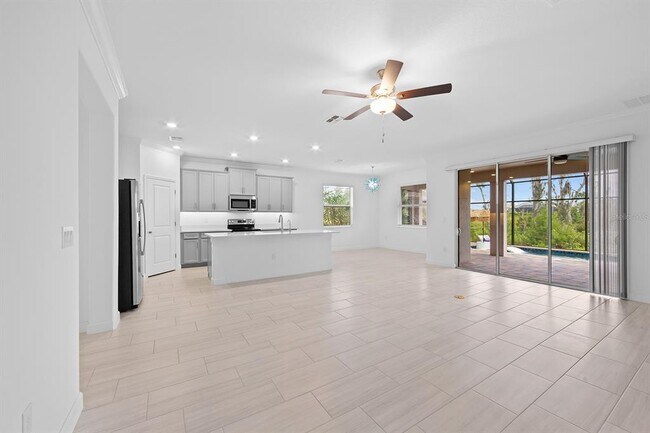 Foto del edificio - 14265 17th Ct E