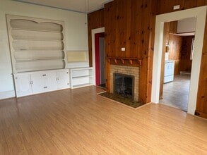 Building Photo - 634 SW Calapooia St