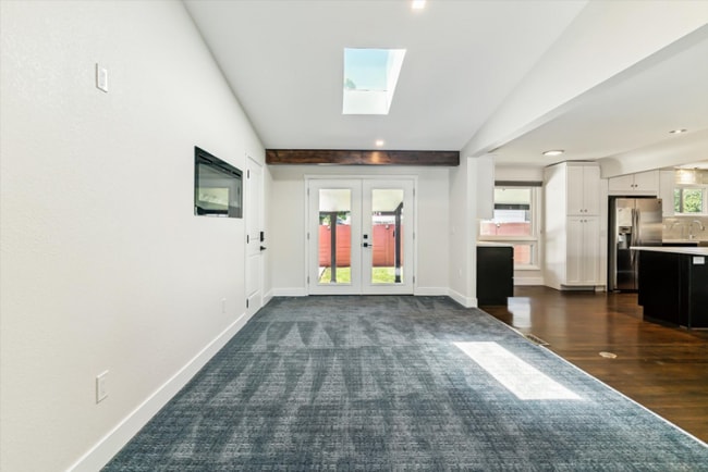 Building Photo - 5480 W Iowa Ave