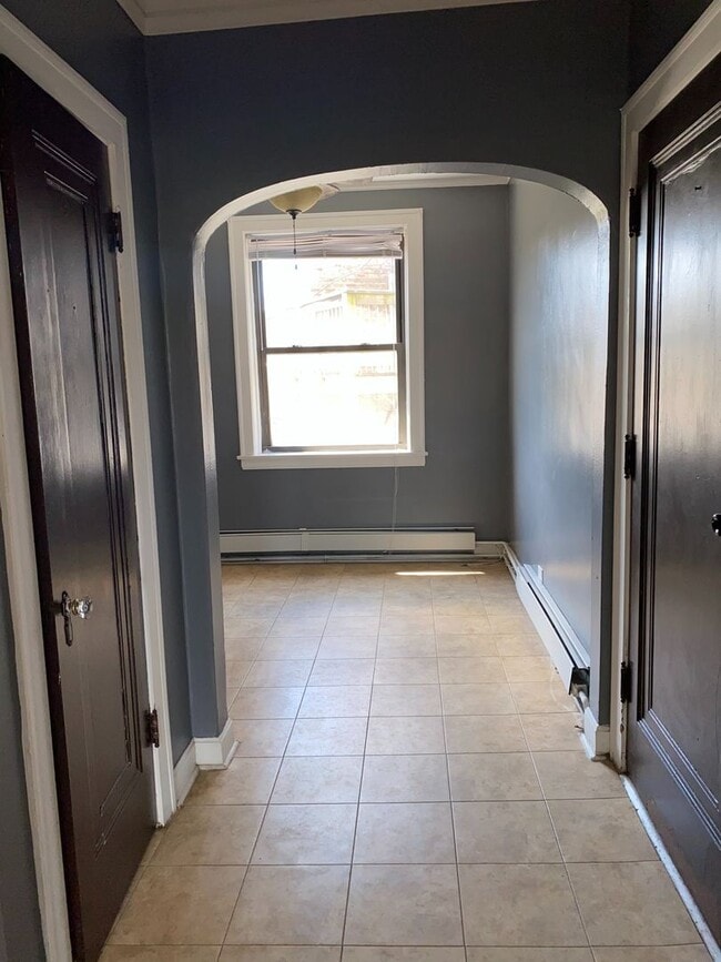 Building Photo - 5057 W Agatite Ave