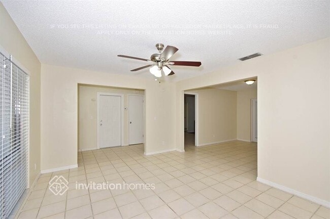 Foto del edificio - 1752 W Cheryl Dr