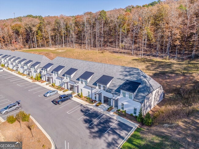 Building Photo - 109 Chateau Dr SE