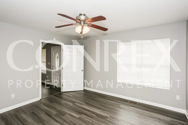 Foto del edificio - Stunning 4 Bedroom in Charlotte