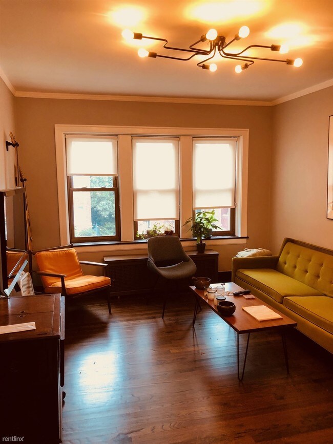 Building Photo - 1 br, 1 bath  - 5618 N Miltimore Ave 2