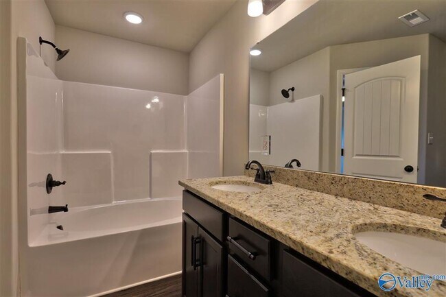 Foto del edificio - 106 Hulsey Ln