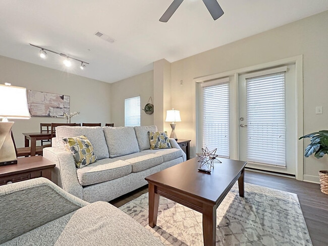 Building Photo - 2541 Brown Noddy Ln