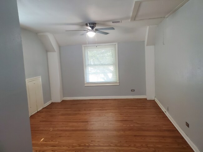 Building Photo - 4916 Old Spanish Trail