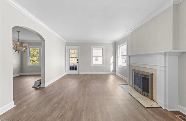 Building Photo - 607 Sykes Ave