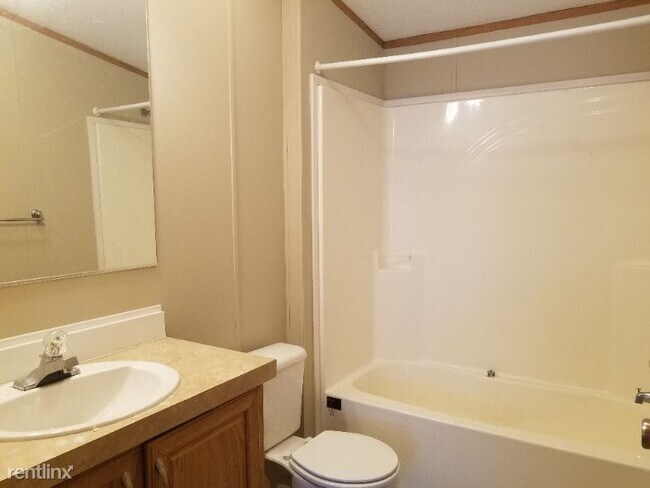 Foto del edificio - 3 br, 2 bath Mobile Home - 108 Carmell St