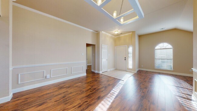 Foto del edificio - 7601 Maplewood Dr