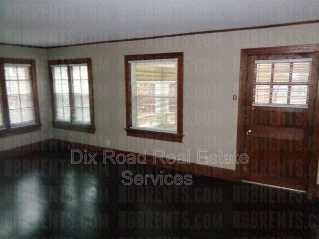 Foto del edificio - 1150-1152 Grafton Ave