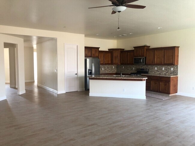 Foto del edificio - 3084 Windmill Ct