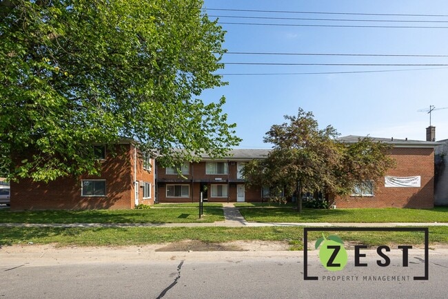 Building Photo - Redford Square Apartments