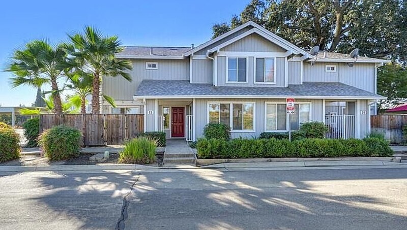 Foto principal - 315 N Cottonwood St