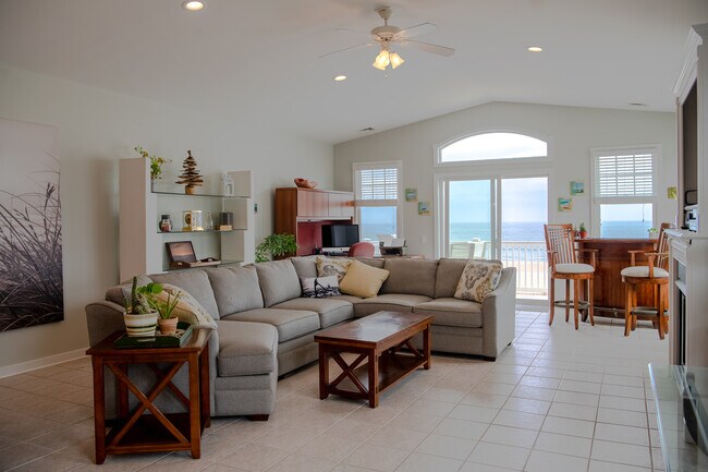 Building Photo - 239 Beach Front