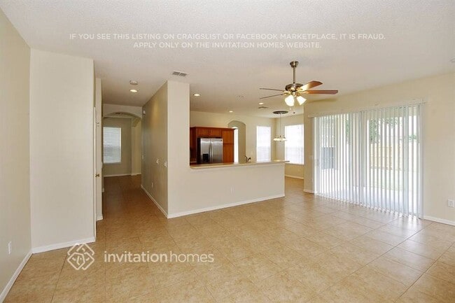 Building Photo - 2136 Windcrest Lake Cir