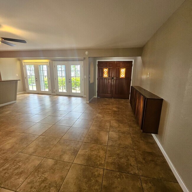 Foto del edificio - Ocean View 2 bedroom in the heart of Lahaina
