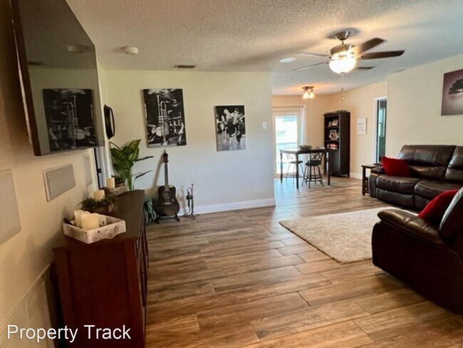 Building Photo - 2 br, 2 bath House - 429 TANGERINE DR