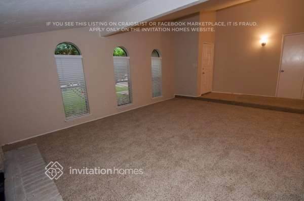 Foto del edificio - 18110 Navajo Trail Dr