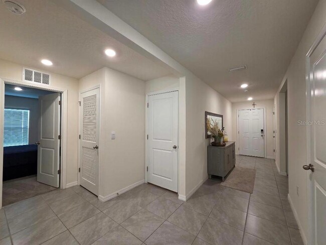 Building Photo - 4446 Bayridge Ct