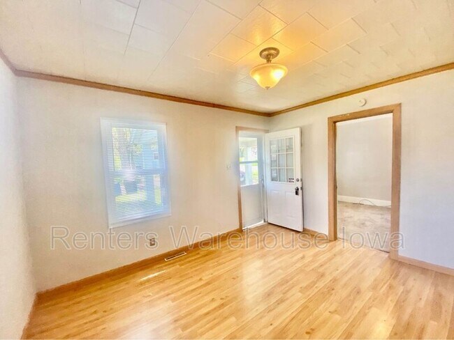 Building Photo - 509 Payton Ave