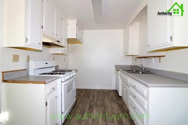 Building Photo - 2859 Alfreda Way