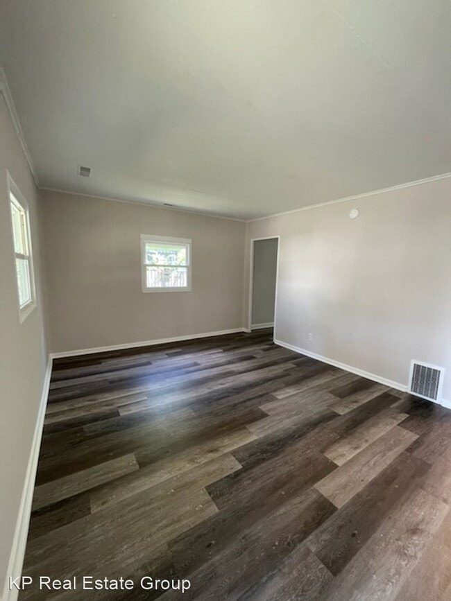 Building Photo - 2 br, 1 bath House - 2490 Azelda St.