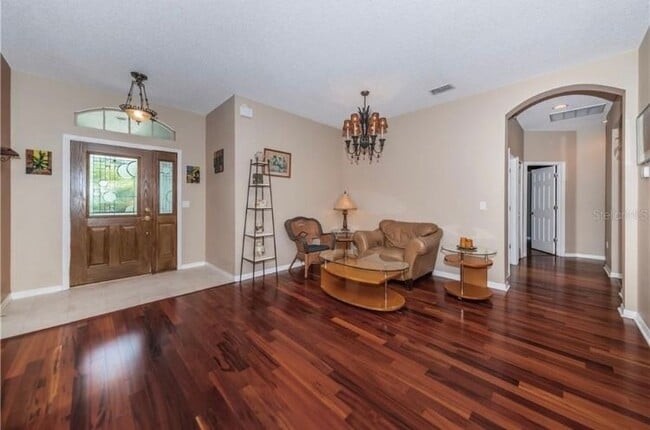 Building Photo - 2647 Wood Pointe Dr