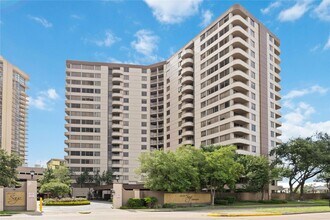 Building Photo - 3525 Sage Rd
