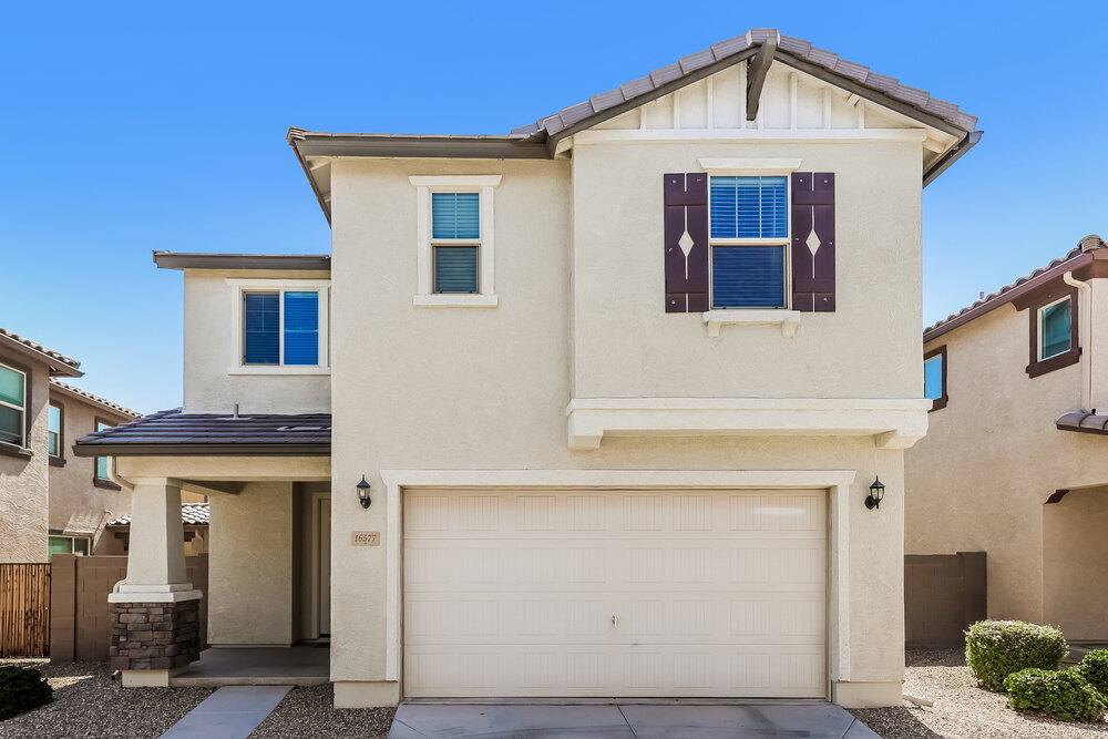 Foto principal - 16577 W Sierra St