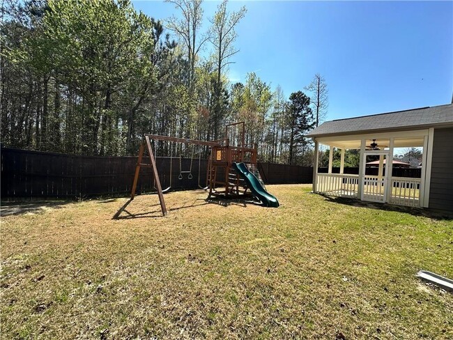 Foto del edificio - 3253 Cavendish Ct NE