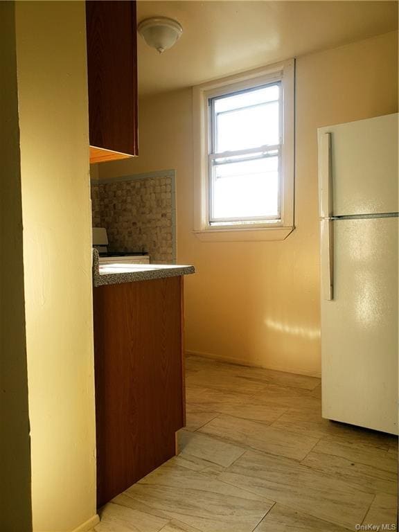 Primary Photo - 28 S 11th Ave