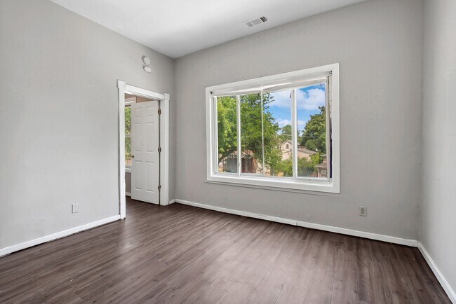 Building Photo - 7110 S Dobson Ave