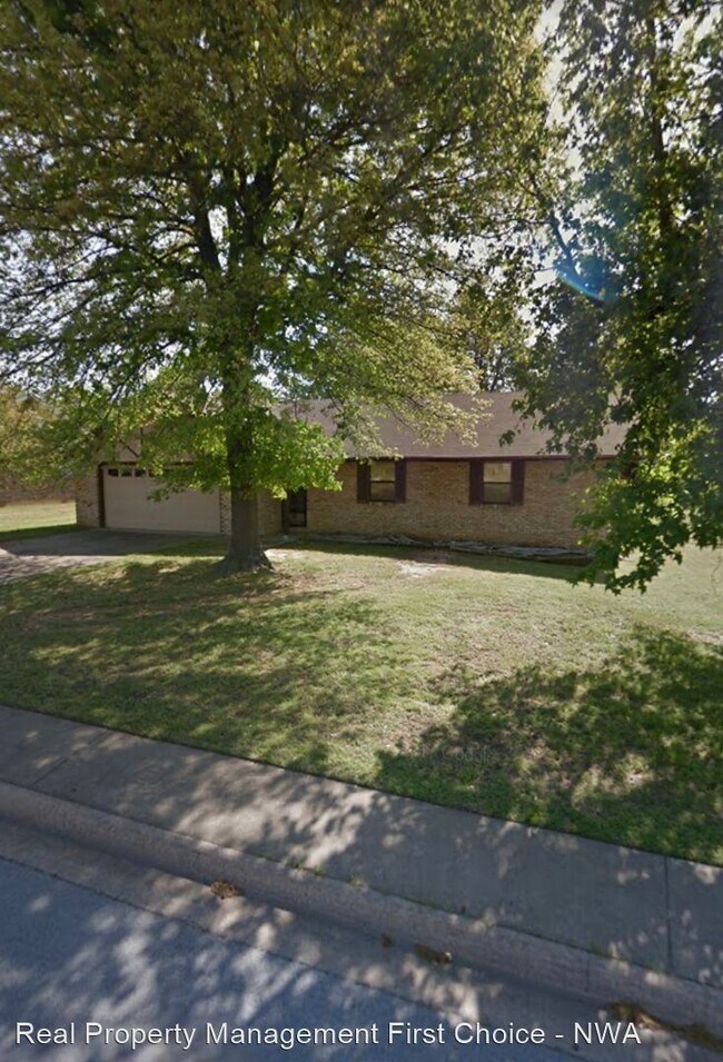 Building Photo - 3 br, 2 bath House - 1705 Glen Street