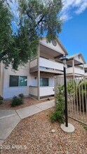 Building Photo - 616 S Hardy Dr