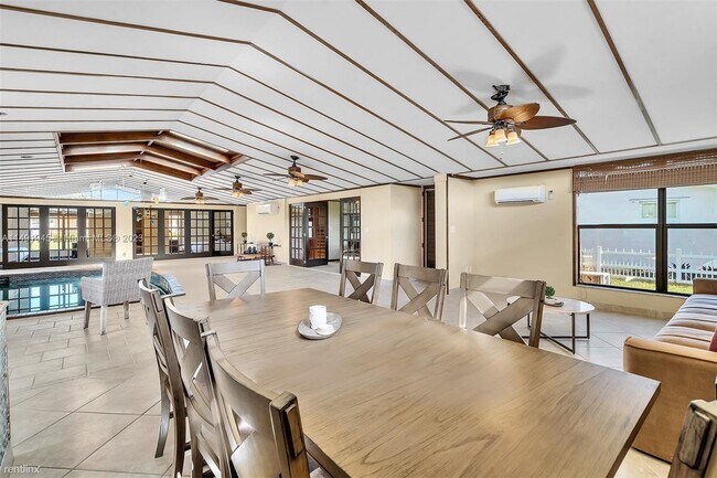 Foto del edificio - 3 br, 3 bath House - 2915 Arthur St