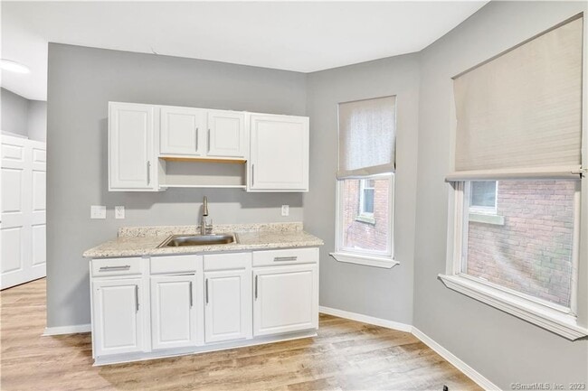 Building Photo - 267-271-271 Wethersfield Ave