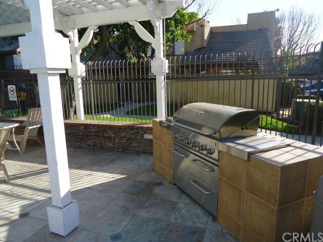 BBQ Area/Pool - 436 N Imperial Ave