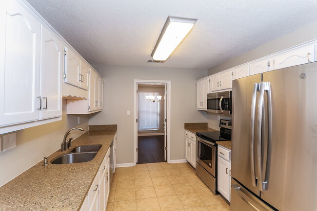 Building Photo - 5554 Harvey Pointe Ln