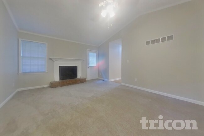 Foto del edificio - 297 N Briar Ridge